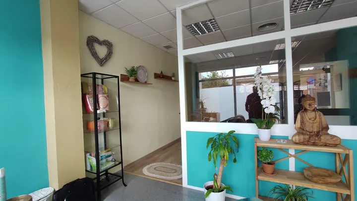 La Esencia De Laura Yoga — yoga-studio en Sevilla — 4
