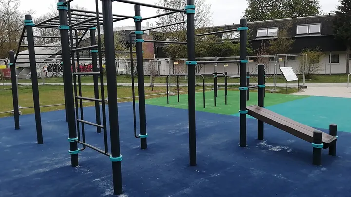 Calisthenics Park Tiefenriede — calisthenics-studio in Südstadt, Hannover — 2