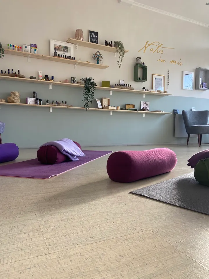 Meeresleuchten, Yoga am Meer — yoga-studio in Laboe — 2