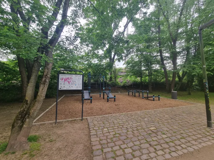 Calisthenics Anlage Düsseldorf Volksgarten — Calisthenics in Oberbilk, Düsseldorf