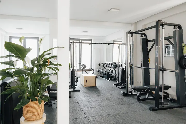 Personal Trainer Stuttgart - Dennis Bobinski — PT-Studio in Rotebühl, Stuttgart