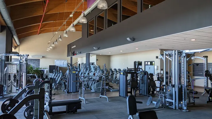 Progress Form Fitness Club — salle de fitness-studio à Bry-sur-Marne, Paris — 3