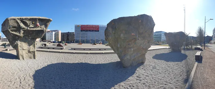 Outdoor bouldering — bouldering-studio i Västra Hamnen, Malmö — 2