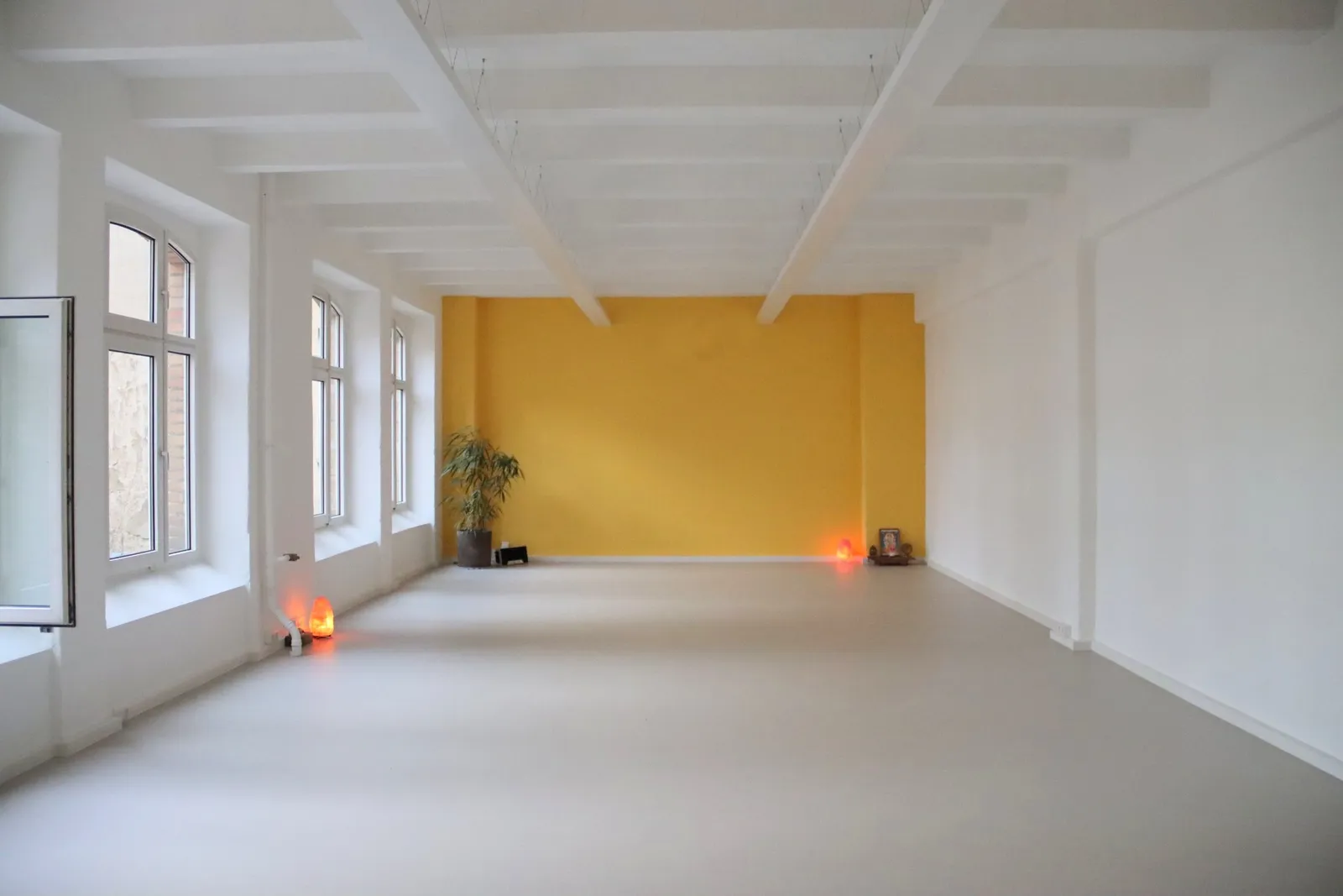 Rodrigo Yoga @ Dharma Studios Kreuzberg — yoga-studio i Berlin — 2