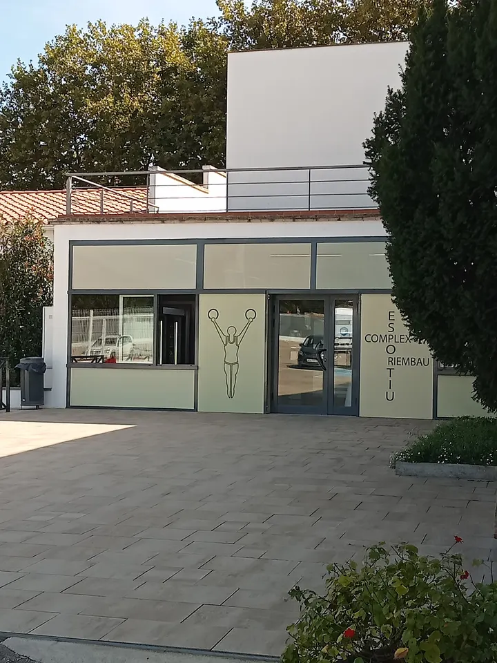 Complex Esportiu Riembau — Yoga en Platja d'Aro