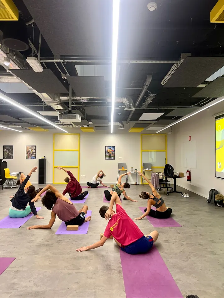 Yoga at Work Empresas — yoga-studio en Sant Cugat del Vallès — 4