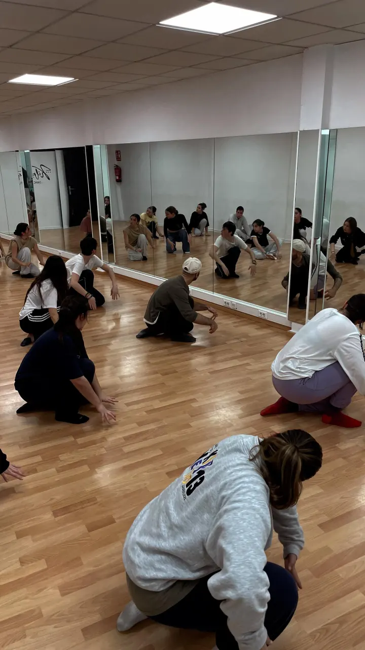 Kilometro 13 Dance Studio & Natural Therapies — baile-studio en Terra Alta, Granollers — 3
