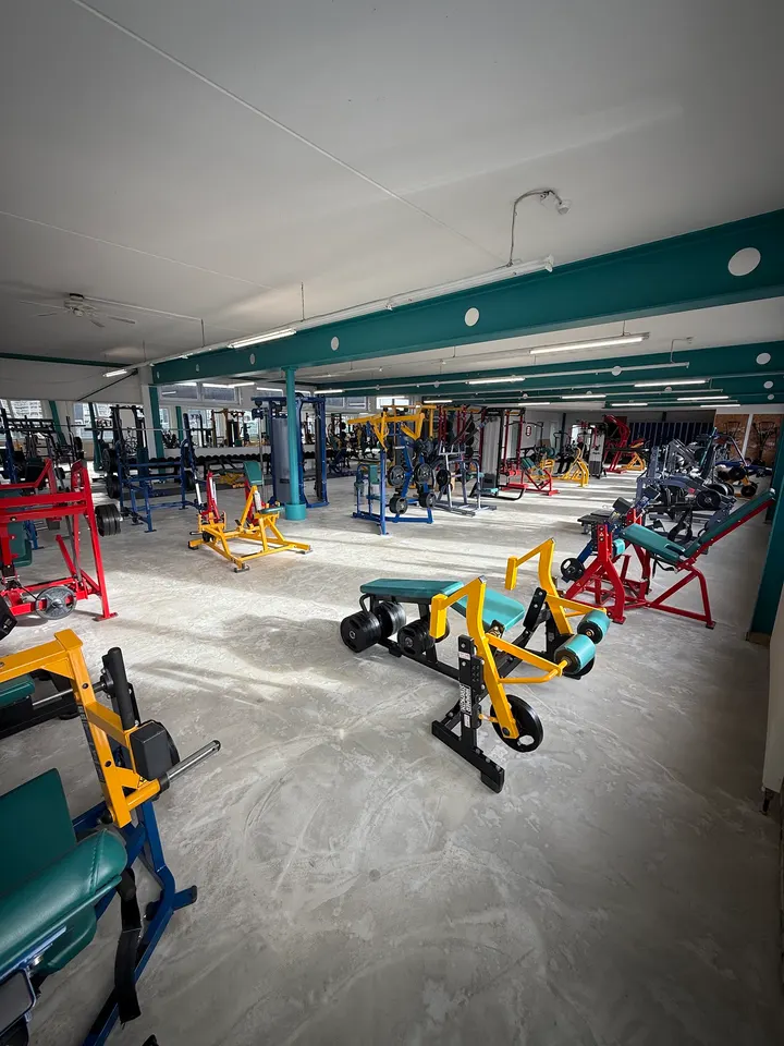 ECKHARD BÜSCHEL FITNESSSTUDIOS — fitnessstudio in Langes Gewand, Winnenden — 3
