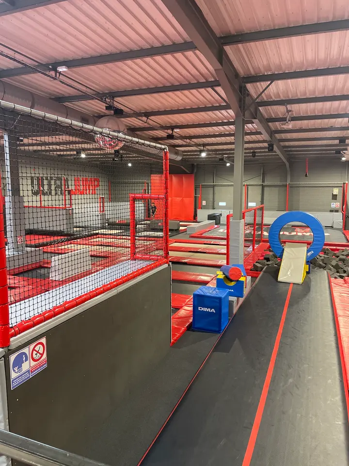 Ultra Jump Minimes — gymnastique-studio à Minimes / Barrière de Paris / Ponts-Jumeaux / La Vache / Raisin / Fondeyre, Toulouse — 2