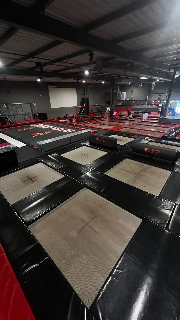 Ultra Jump Minimes — gymnastique-studio à Toulouse — 4
