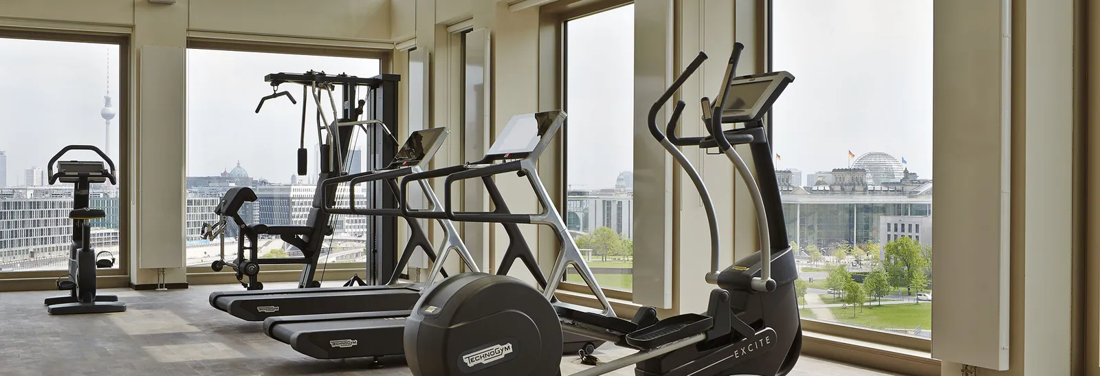 Sky Spa Fitnesslounge — träningsstudio i Berlin — 2