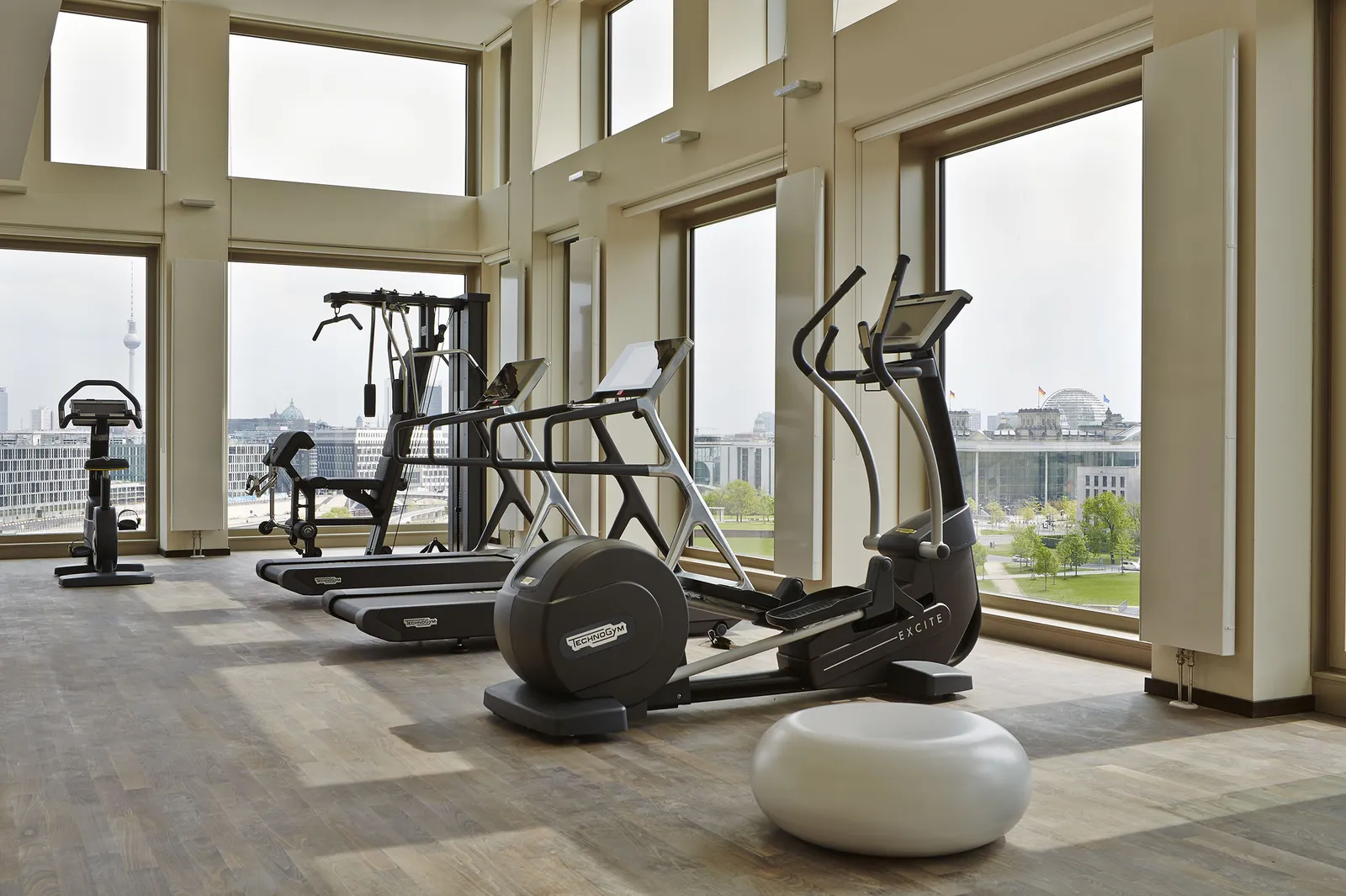 Sky Spa Fitnesslounge — träningsstudio i Berlin — 3