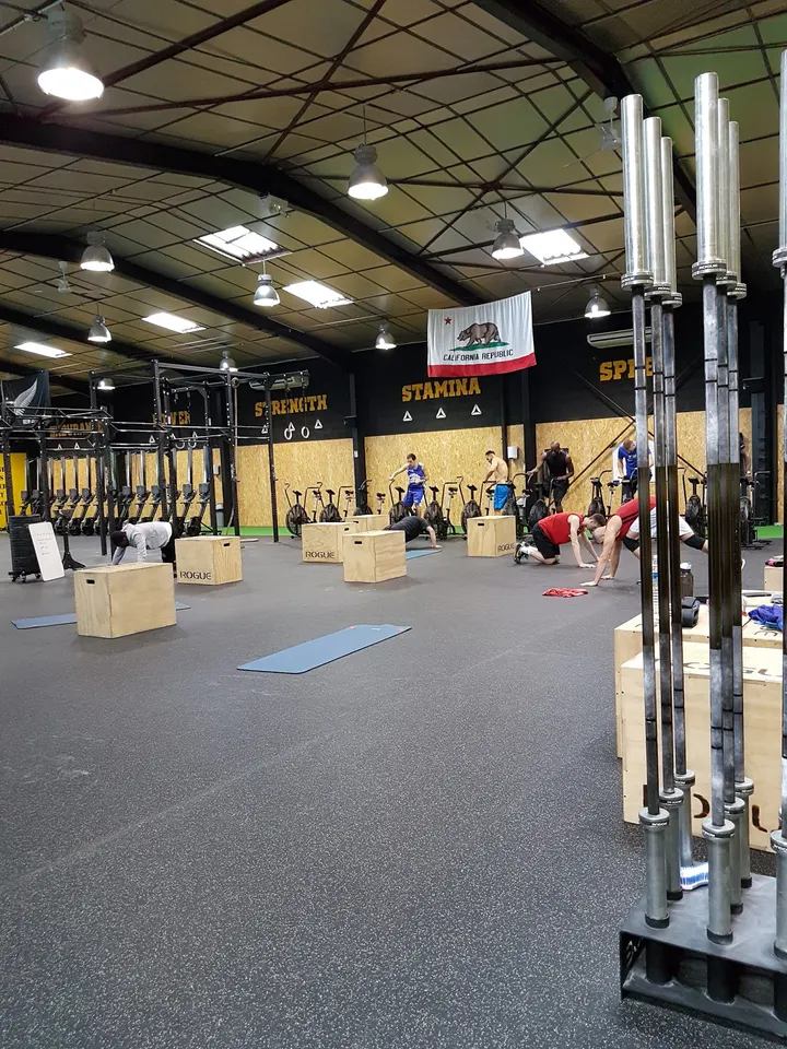 CrossFit La Rochelle — entraînement fonctionnel-studio à Angoulins — 3