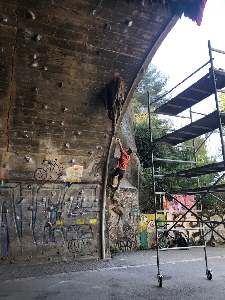 Zona de Escalada de la Foixarda — escalada-studio en Sants-Montjuïc, Barcelona — 3