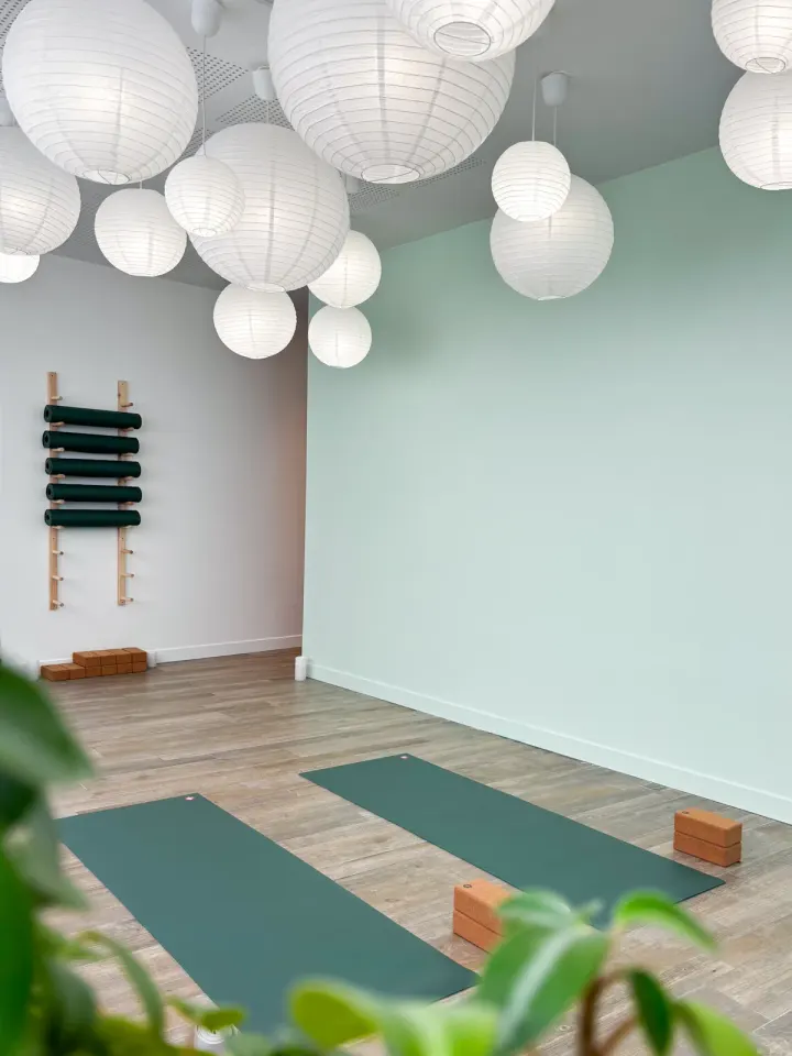 Yonow - Studio de yoga — Bien-être à Paris 20e Arrondissement, Paris