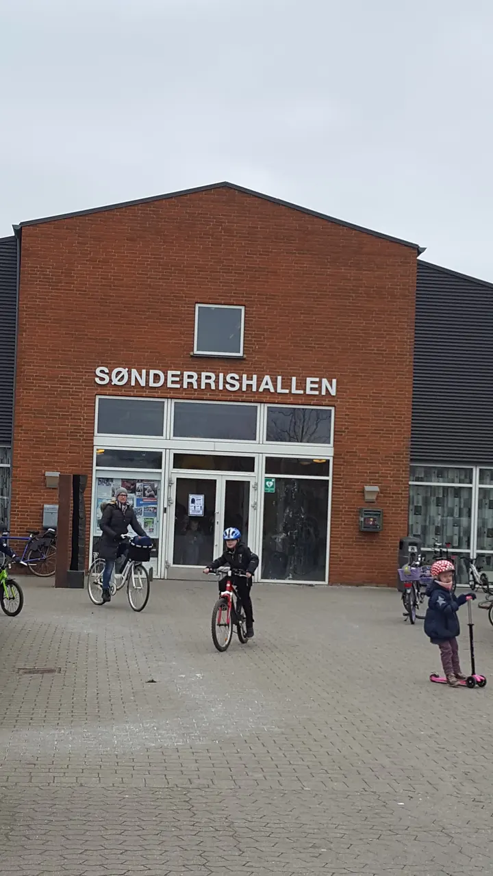 SønderrisHallen — træningsstudio i v — 3