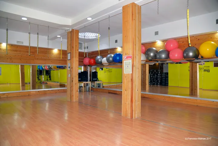 Palestra Asd Energy — palestre-studio a Taranto — 3