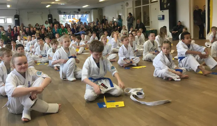 Sportclub F en F The Inner Way — sportschool-studio in Sneek — 2
