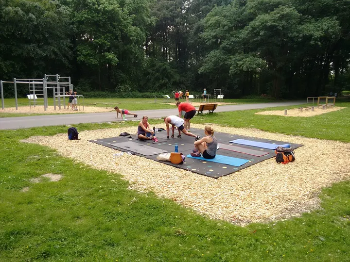 Krefelder Bewegungspark ( KRletics Trainingsplatz) — calisthenics-studio in Bockum, Krefeld — 3