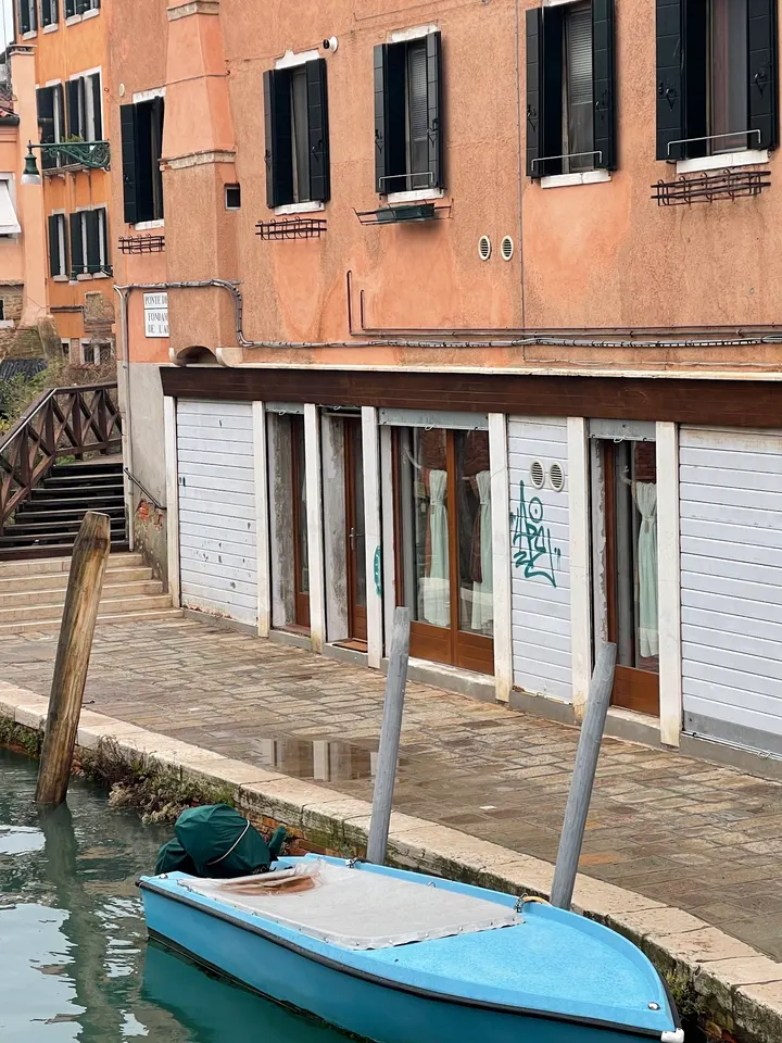 Yoga Studio Fondamenta — Yoga a Venezia-Murano-Burano, Venezia