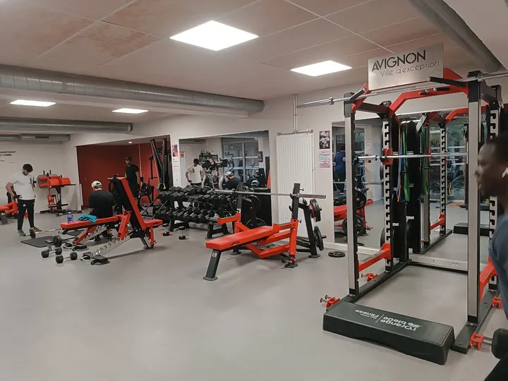 Yakha Sport Stade Nautique — salle de fitness-studio à Avignon — 3