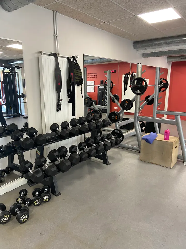 Yakha Sport Stade Nautique — Salle de fitness à Quartier Saint-Chamand, Avignon