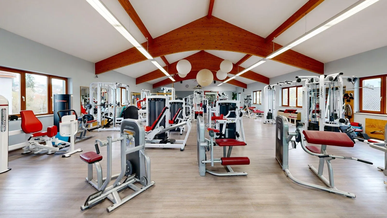 Müller's Gym — fitnessstudio in Bogen — 3
