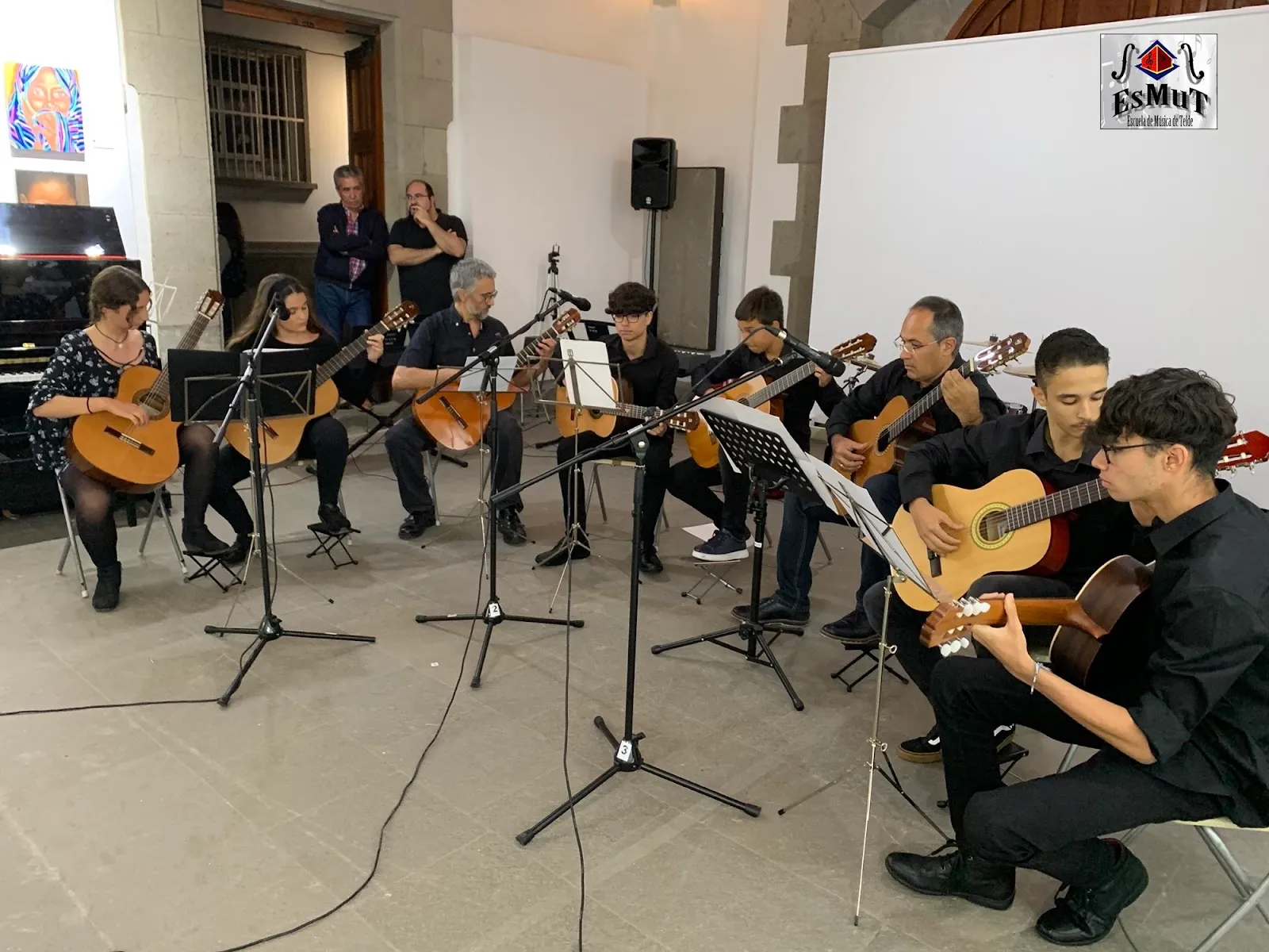 Esmut Escuela De Música De Telde Danza Y Teatro. — baile-studio en Telde — 3