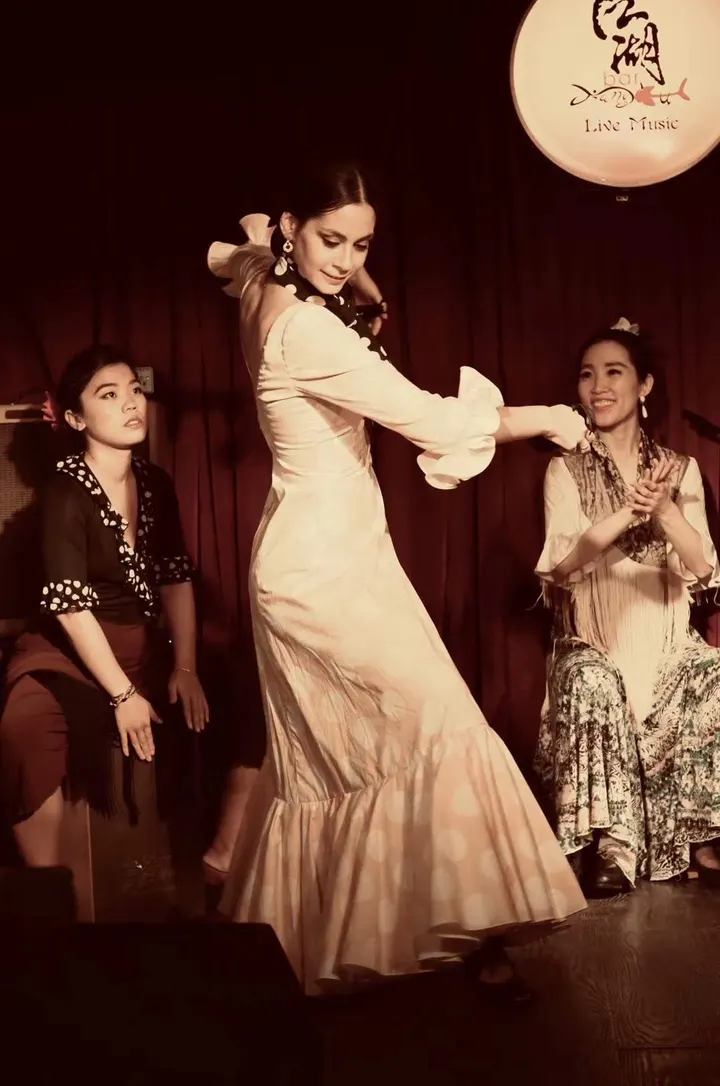 Academia de Baile Juan Triana — baile-studio en Sevilla — 4