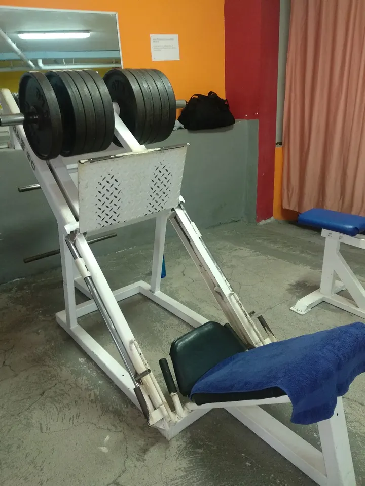 Krom Gym — estudio de fitness-studio en Zona Rambla, Santa Cruz de Tenerife — 2