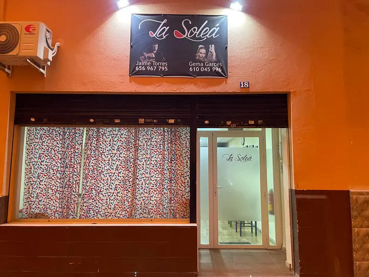 Academia La Soleá — baile-studio en Cruz del Humilladero, Málaga — 3