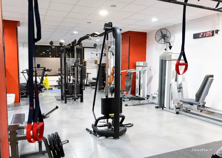 Centro de Entrenamiento Gymnos — Estudio de fitness en Mujeres del Mar, Vinaròs