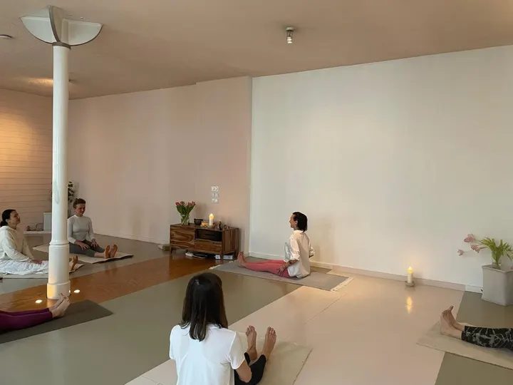 Homo Libero — Yoga in Alt-Treptow, Berlin