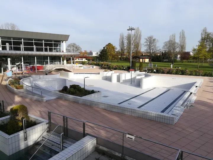 Centre Nautique de l'Île Napoléon — salle de fitness-studio à Habsheim — 4