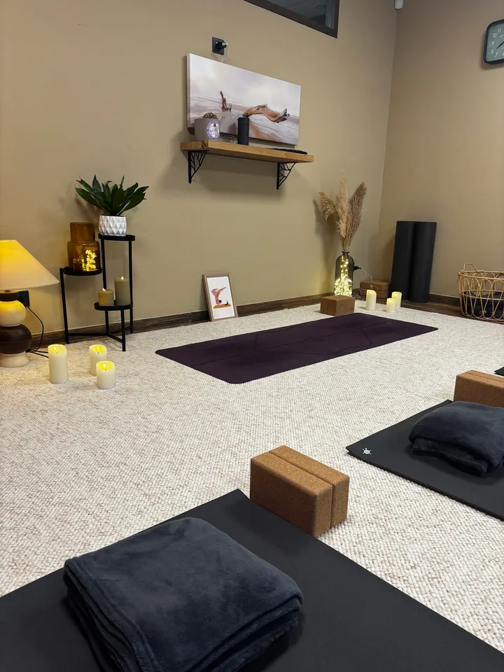 Pose yoga — yoga-studio à Jérusalem, Montigny-lès-Metz — 2