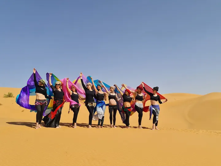 Escuela Irene Aivar: Danzas y viajes a Oriente — Baile en Miraflores, Marbella