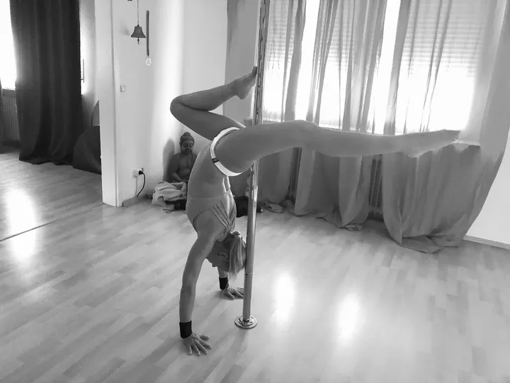 Polefitness-Premium — fitnessstudio in Oberhausen-Rheinhausen — 2