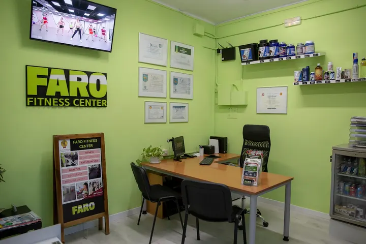 GIMNASIO FARO FITNESS CENTER — Estudio de fitness en carrilet, Reus