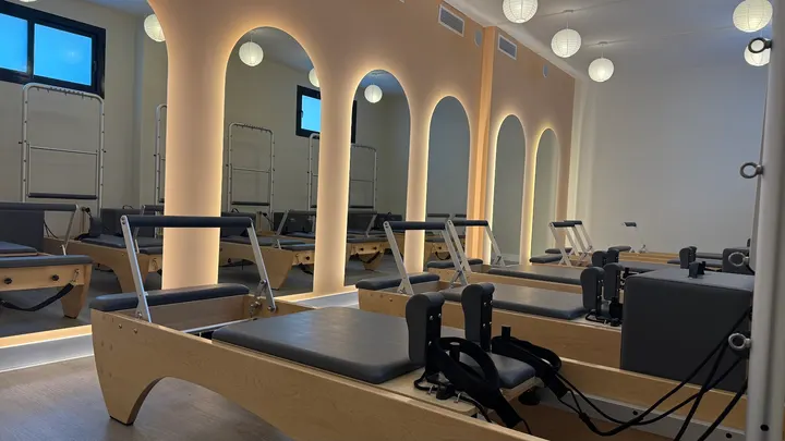 Cálido Studio | Centro de Pilates en Córdoba — Pilates en Distrito Noroeste, Córdoba