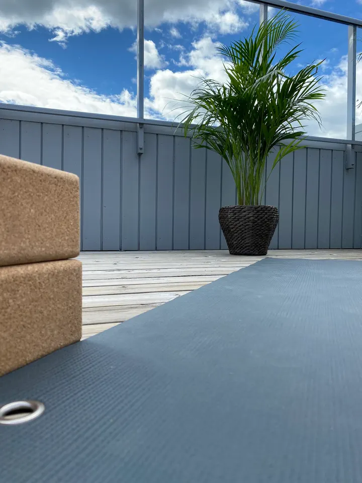Yoga, Helse Og Livsstil /Stensvold — yoga-studio i BRUMUNDDAL — 3