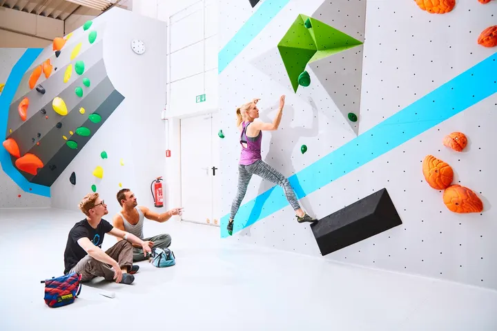 Boulderwelt Frankfurt — Yoga in Preungesheim, Frankfurt am Main