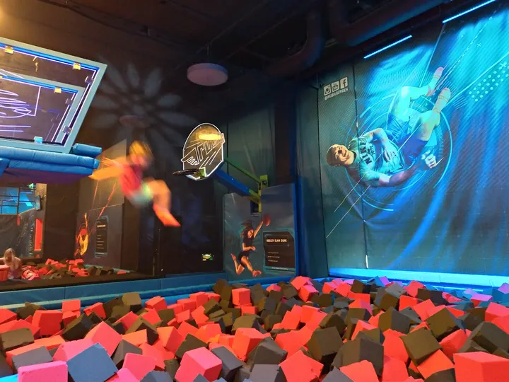 Rush Trampolinepark Bergen — Gymnastikk i Ytrebygda, Bergen