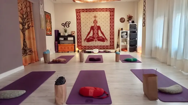 Sangat. Centro de Yoga — yoga-studio en Casco Antiguo, Alcorcón — 2