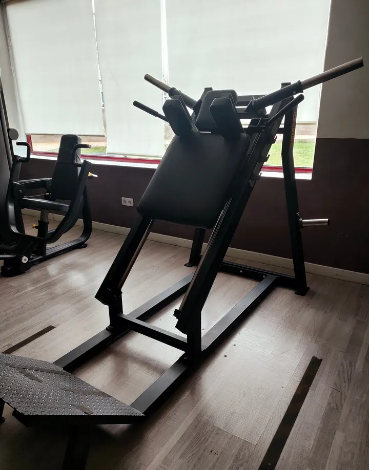 Infinity Gym S.L. — estudio de fitness-studio en San Isidro, Madrid — 2