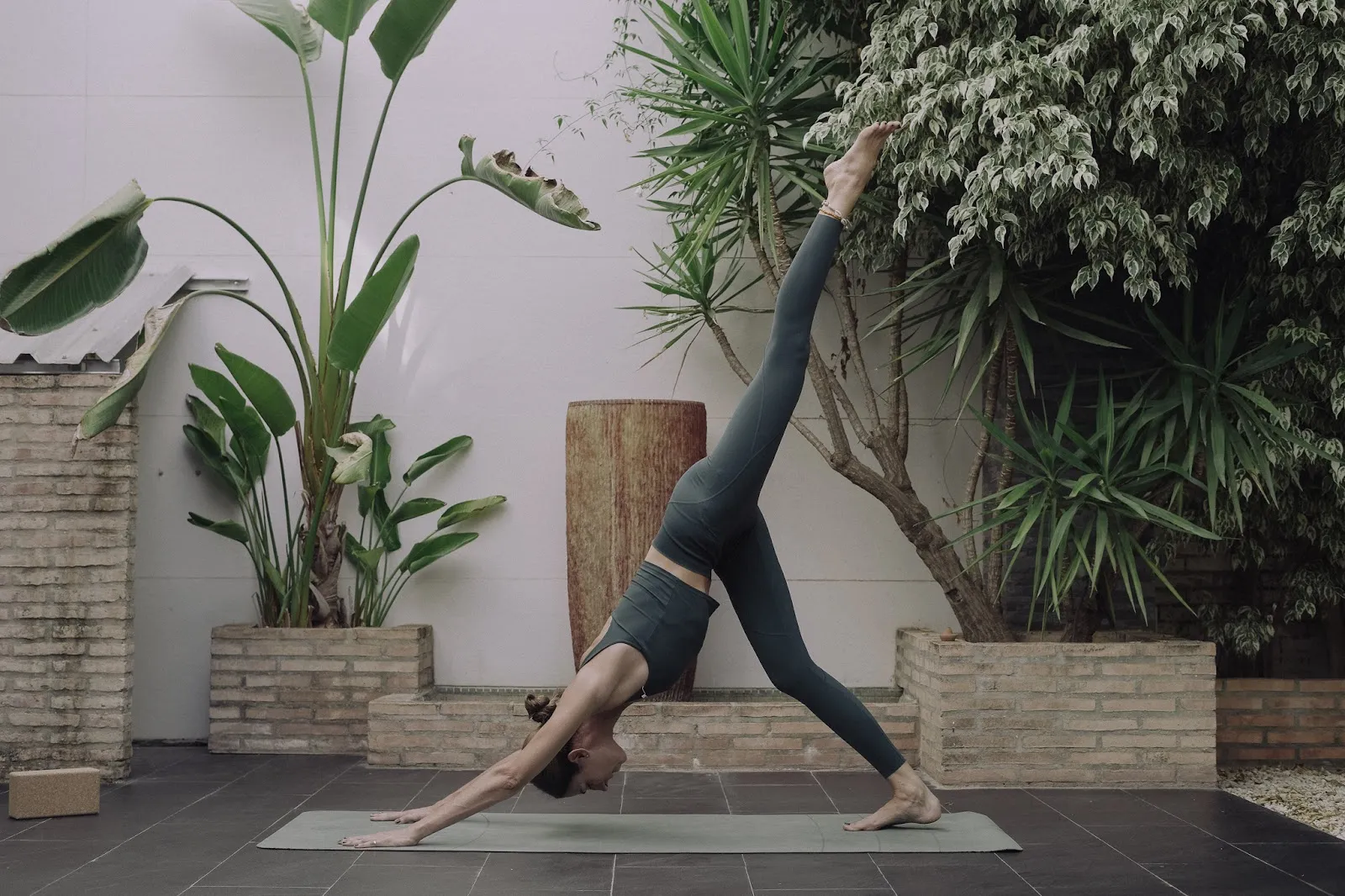 Los mejores estudios de yoga en Sevilla 2026