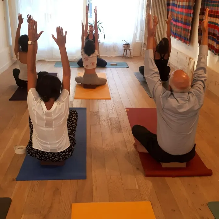 Nathalie Legoupil Yoga pour tous — yoga-studio à Paris — 3