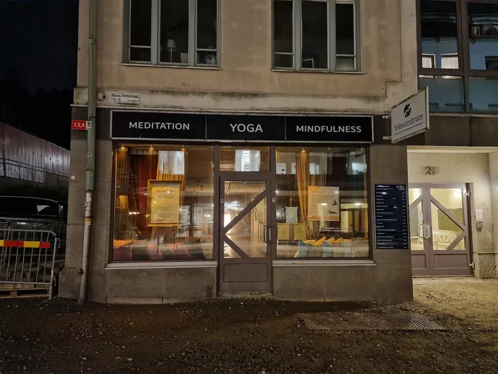 Yoga-mindfulness Centrum — yoga-studio i Vadbacken, Uddevalla — 2
