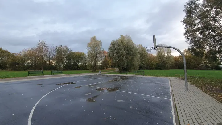 Fit mit Sven - Köln-Sürth Basketballplatz — functional training-studio in Sürth, Köln — 2