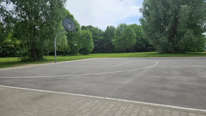 Fit mit Sven - Köln-Sürth Basketballplatz — functional training-studio in Köln — 3