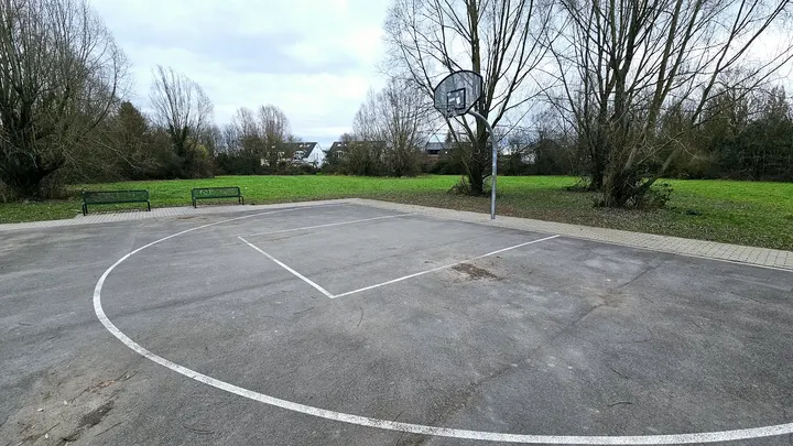 Fit mit Sven - Köln-Sürth Basketballplatz — functional training-studio in Köln — 4